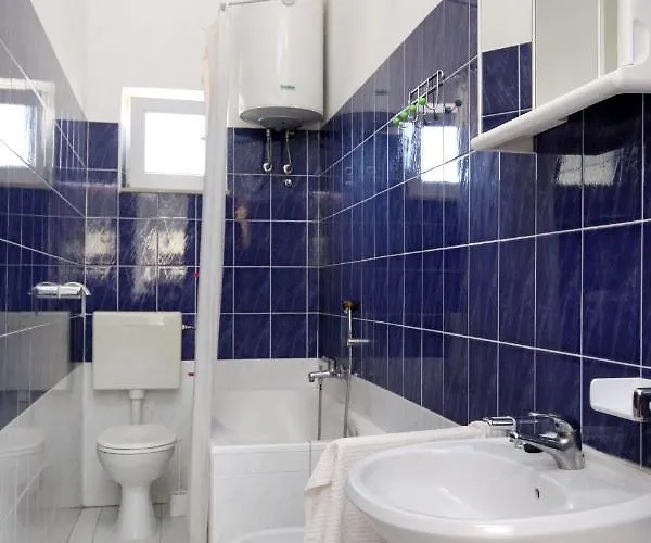 6057b Apartament *