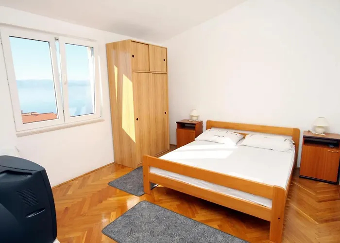 6057b * Baška Voda